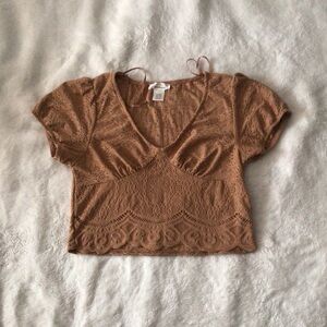 URBAN Romantics Caramel Cropped Blouse